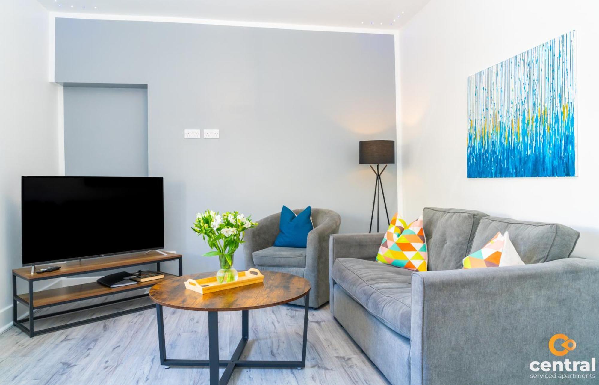 Central Serviced Apartments - 2 Bedroom - Free Street Parking - Fast Wifi - Smart Tvs In All Rooms - Ground Level - Family Neighbourhood - 3 X Double Beds - Heating 24-7 - Trade Stays - Weekly & Monthly Offers Dundee Ngoại thất bức ảnh