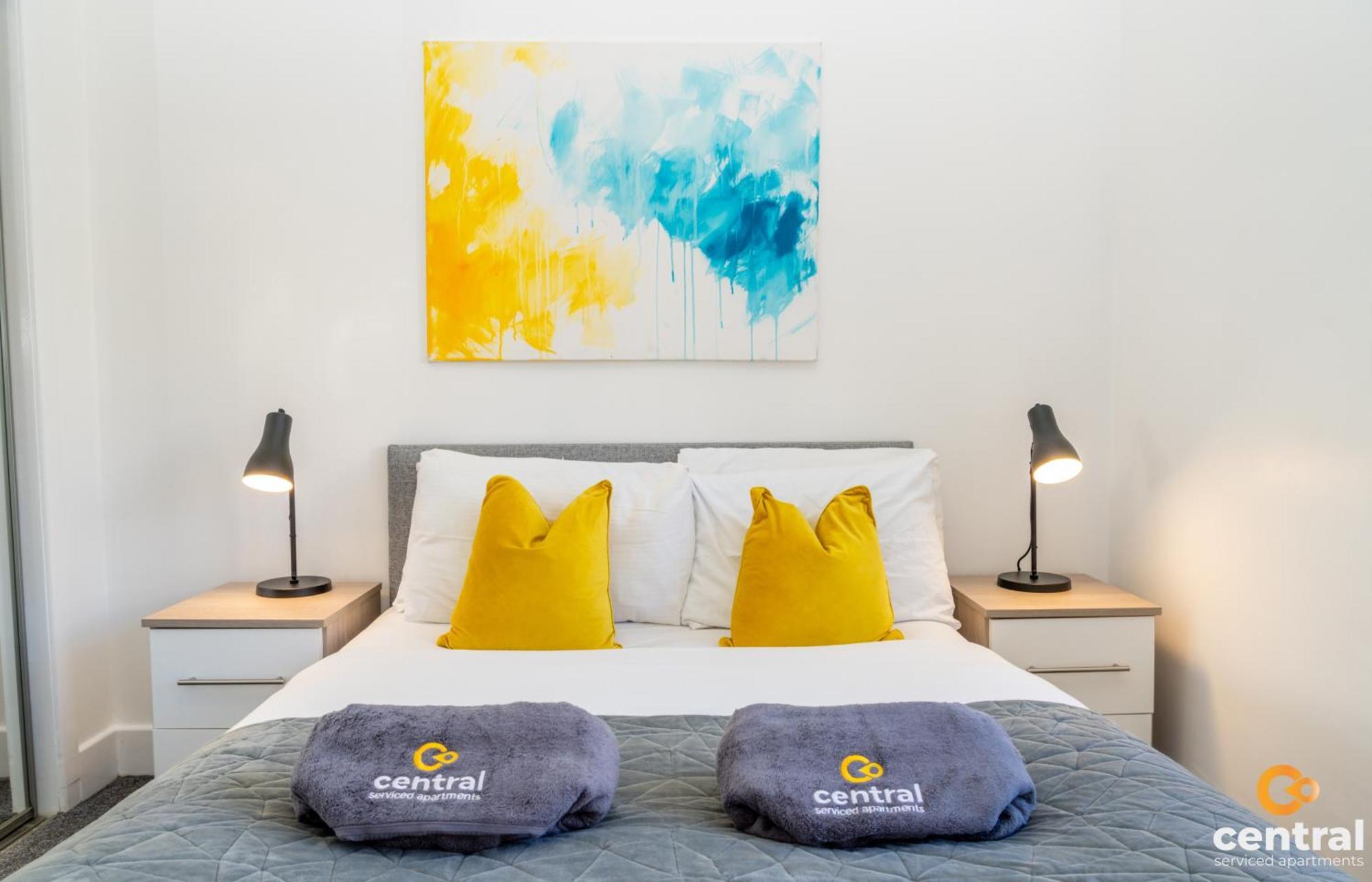 Central Serviced Apartments - 2 Bedroom - Free Street Parking - Fast Wifi - Smart Tvs In All Rooms - Ground Level - Family Neighbourhood - 3 X Double Beds - Heating 24-7 - Trade Stays - Weekly & Monthly Offers Dundee Ngoại thất bức ảnh